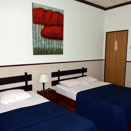 Hotel Santamaria Airport North / Alajuela Downtown エクステリア 写真